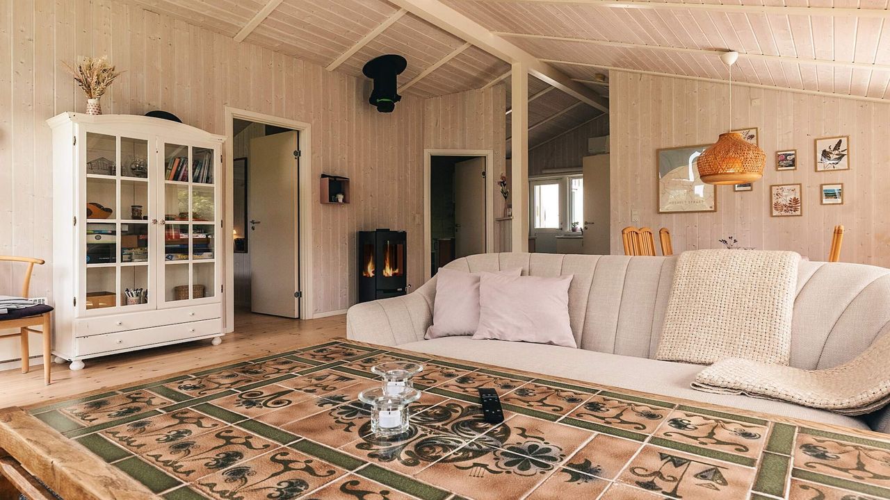 Indoor Indoor